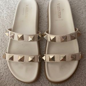 COPY - Valentino Sliders